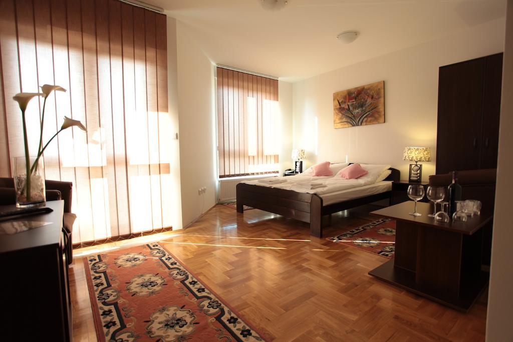 Hostel Royal Obrenovac  Værelse billede