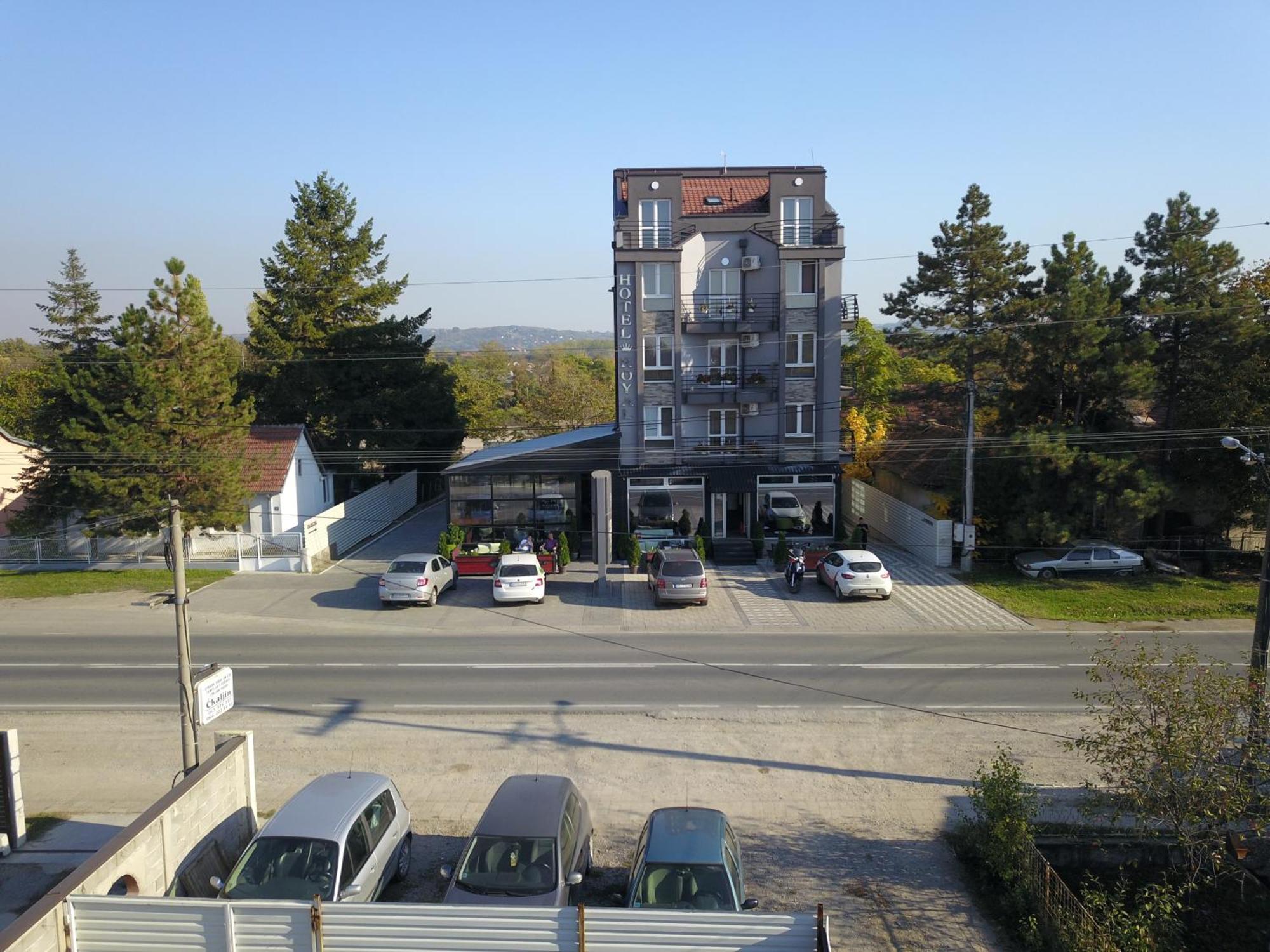 Hostel Royal Obrenovac  Eksteriør billede